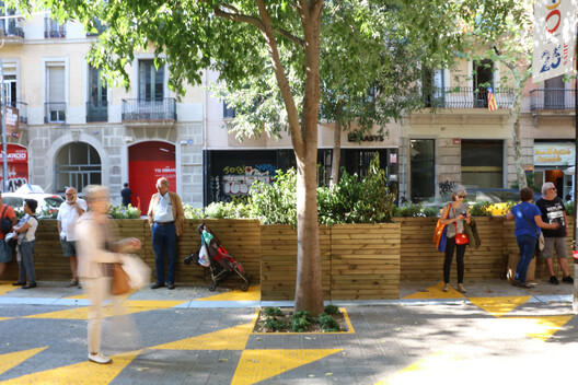 Designing the In-Between: From Tactical Interventions to Urban Policy in Barcelona Designing the In-Between: From Tactical Interventions to Urban Policy in Barcelona - Image 22 of 22