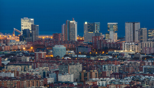 Designing the In-Between: From Tactical Interventions to Urban Policy in Barcelona Designing the In-Between: From Tactical Interventions to Urban Policy in Barcelona - Image 6 of 22