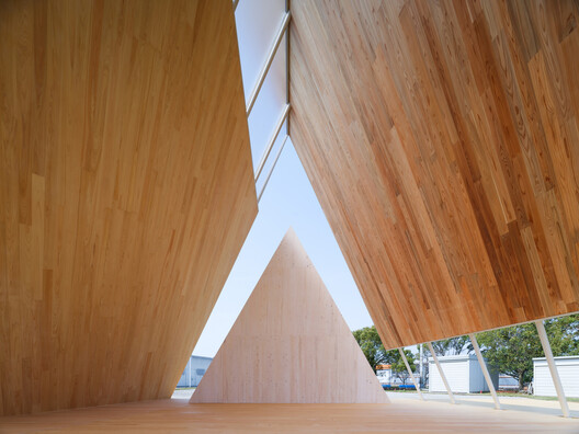 Onodatesho Pavilion at the 76th Japan's National Tree Planting Festival / Yano Aoyama Architecture Design Onodatesho Pavilion at the 76th Japan's National Tree Planting Festival / Yano Aoyama Architecture Design - Image 4 of 28