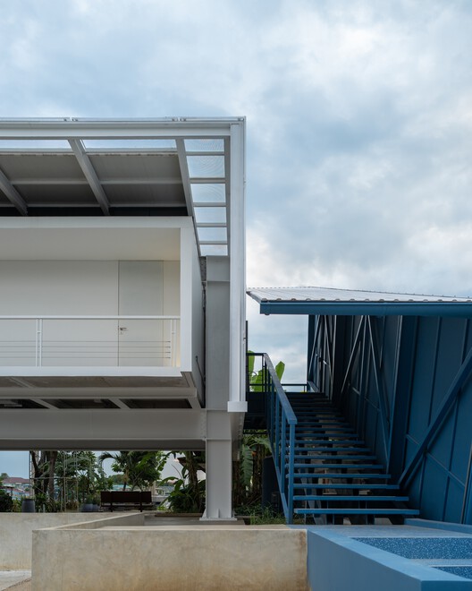 Mahachai Residence / Patara Architects Mahachai Residence / Patara Architects - Image 2 of 34