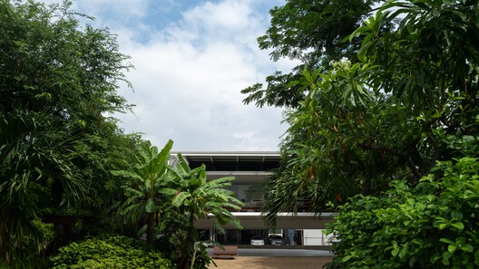 Mahachai Residence / Patara Architects Mahachai Residence / Patara Architects - Exterior Photography, Garden