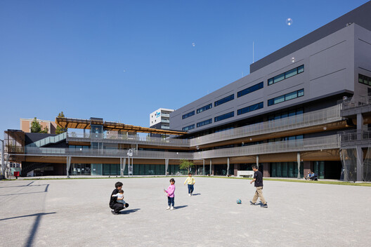 Nakamura Ward Office Complex / Takenaka Corporation Nakamura Ward Office Complex / Takenaka Corporation - Exterior Photography