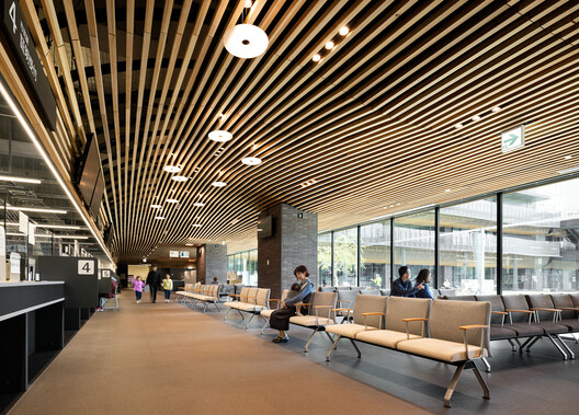 Nakamura Ward Office Complex / Takenaka Corporation Nakamura Ward Office Complex / Takenaka Corporation - Interior Photography, Living Room, Lighting, Glass