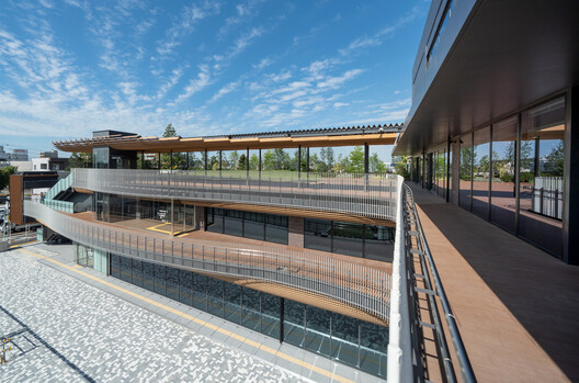 Nakamura Ward Office Complex / Takenaka Corporation Nakamura Ward Office Complex / Takenaka Corporation - Exterior Photography