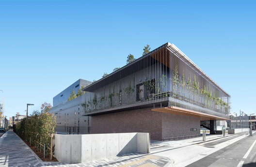 Nakamura Ward Office Complex / Takenaka Corporation Nakamura Ward Office Complex / Takenaka Corporation - Exterior Photography