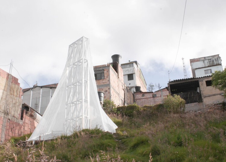 Atrapando la niebla: cómo la arquitectura recolecta agua del aire - Imagen 3 de 11
