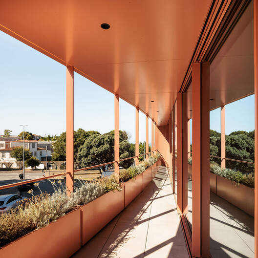 Padre Luís Cabral Building / Hori-zonte - Image 3 of 27