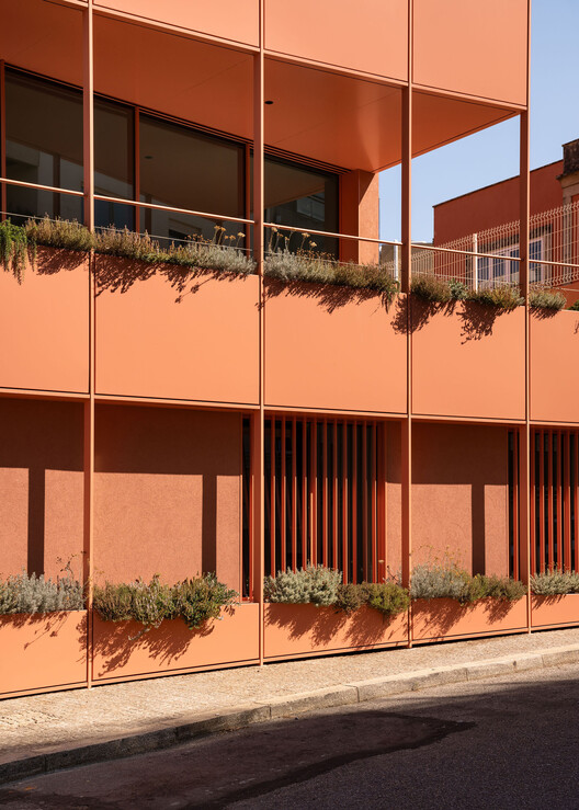 Padre Luís Cabral Building / Hori-zonte - Exterior Photography