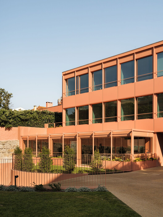 Padre Luís Cabral Building / Hori-zonte - Exterior Photography