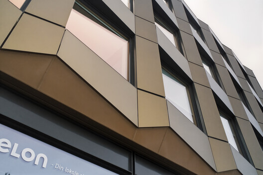 Geometry that Generates Energy: The Solar Facade of Breidablikk Gården, Norway Geometry that Generates Energy: The Solar Facade of Breidablikk Gården, Norway - Image 15 of 27