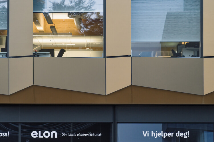 Geometry that Generates Energy: The Solar Facade of Breidablikk Gården, Norway - Image 17 of 27