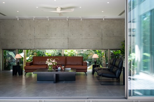 House Q / HGAA House Q / HGAA - Interior Photography, Living Room, Lighting, Sofa, Chair, Glass