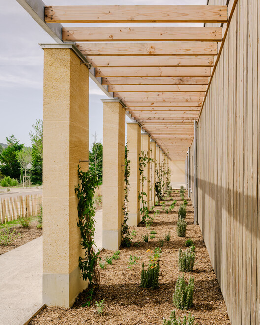 Cultural Center in Vaison-la-Romaine / Tectoniques - Image 7 of 25