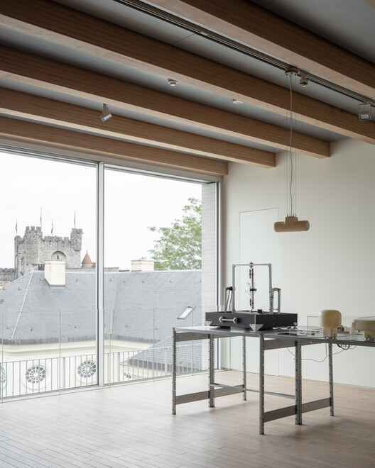 Design Museum Gent Reopens with New Wing by Carmody Groarke and ATAMA Design Museum Gent Reopens with New Wing by Carmody Groarke and ATAMA - Image 11 of 21