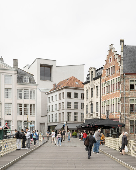 Design Museum Gent Reopens with New Wing by Carmody Groarke and ATAMA Design Museum Gent Reopens with New Wing by Carmody Groarke and ATAMA - Image 20 of 21