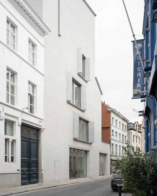 Design Museum Gent Reopens with New Wing by Carmody Groarke and ATAMA Design Museum Gent Reopens with New Wing by Carmody Groarke and ATAMA - Image 3 of 21