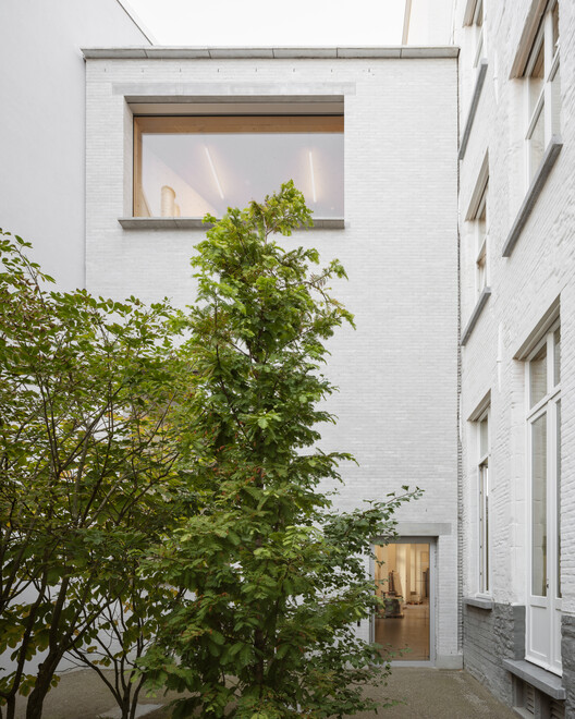 Design Museum Gent Reopens with New Wing by Carmody Groarke and ATAMA Design Museum Gent Reopens with New Wing by Carmody Groarke and ATAMA - Image 4 of 21