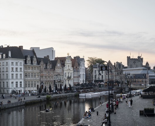 Design Museum Gent Reopens with New Wing by Carmody Groarke and ATAMA Design Museum Gent Reopens with New Wing by Carmody Groarke and ATAMA - Image 21 of 21