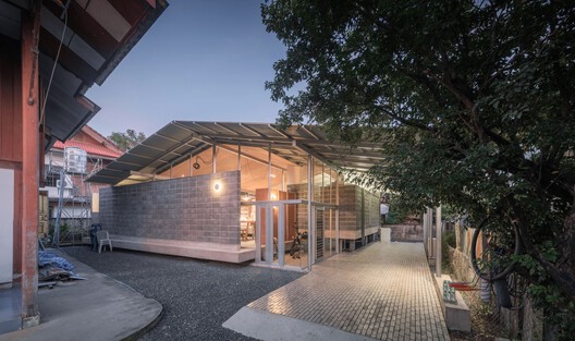 archdaily.com - Agustina Iñiguez - Built-in Agility and the Architecture of the Infinite Lifecycle