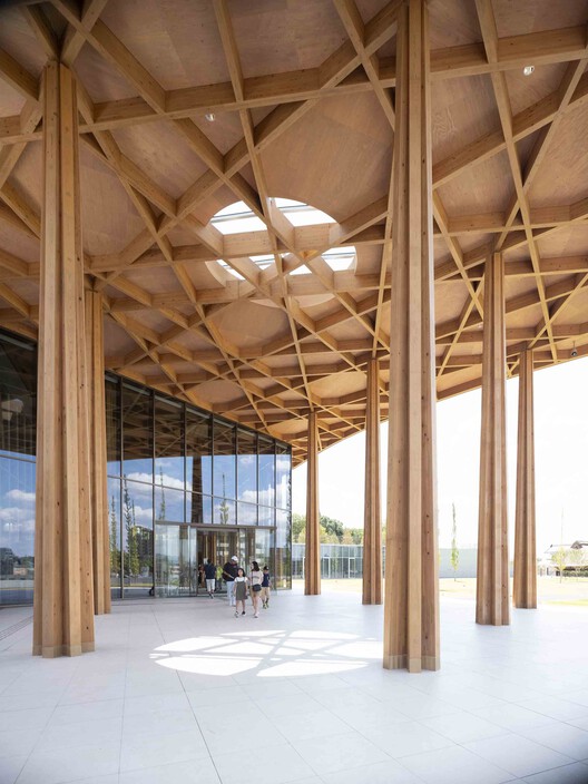 Museu da Cidade de Toyota / Shigeru Ban Architects Museu da Cidade de Toyota / Shigeru Ban Architects - Imagem 4 de 13