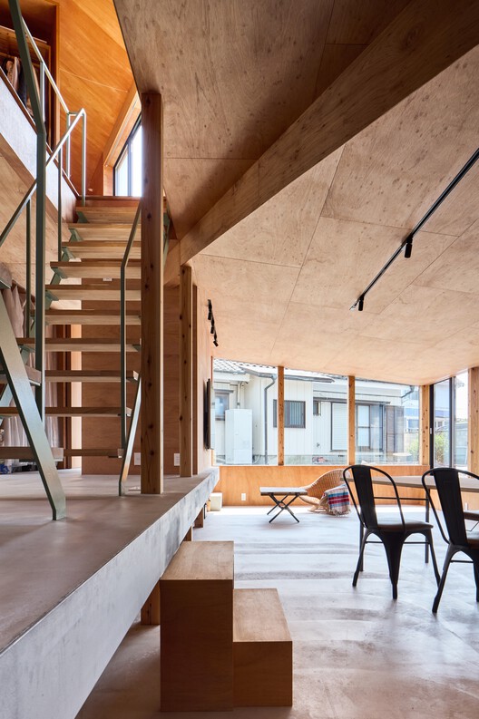 House in Mibu / Tato Architects House in Mibu / Tato Architects - Interior Photography, Stairs, Wood, Beam