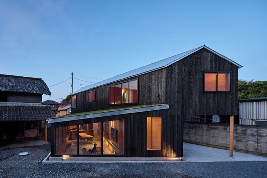 House in Mibu / Tato Architects House in Mibu / Tato Architects - Exterior Photography, Wood