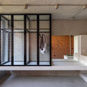 Middle Envelope Apartment / CROSSARCHITECTURE / Mehrdad Makaremi - Apartment Interiors