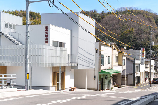 Photography Studio as Local Infrastructure / ArchTank - Image 7 of 14
