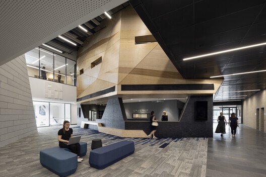 Port Melbourne Secondary College / Billard Leece Partnership Port Melbourne Secondary College / Billard Leece Partnership - Interior Photography