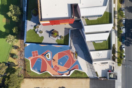Port Melbourne Secondary College / Billard Leece Partnership Port Melbourne Secondary College / Billard Leece Partnership - Image 4 of 15