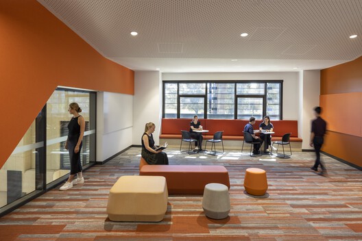 Port Melbourne Secondary College / Billard Leece Partnership Port Melbourne Secondary College / Billard Leece Partnership - Interior Photography