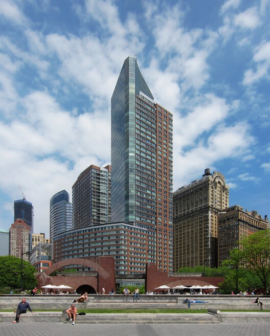 Flat Land, Hidden Water: Architecture on Reclaimed Ground - Image 9 of 13