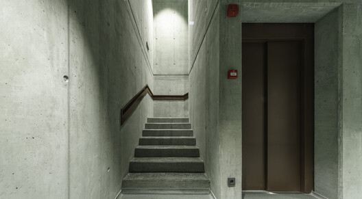 Centro de Protección Civil / Roland Baldi Architects Centro de Protección Civil / Roland Baldi Architects - Imagen 3 de 21