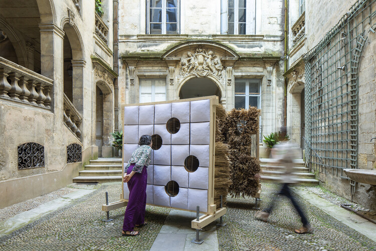Chaume Sublimé / COAT - Interior Photography, Public Architecture, Courtyard