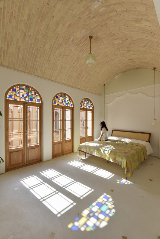 Casa Minoudar / harandi & harandi architects Casa Minoudar / harandi & harandi architects - Fotografía interior, Dormitorio, Madera, Arco, Iluminación, Vidrio