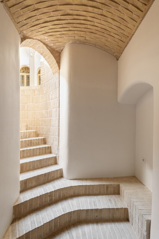 Casa Minoudar / harandi & harandi architects Casa Minoudar / harandi & harandi architects - Imagen 3 de 26