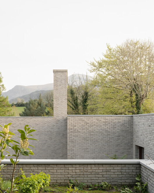 Tollymore House / McGonigle McGrath - Image 7 of 32