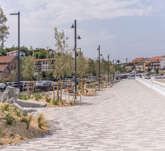 Passeio Marítimo de Comillas / Hector Navarro + ARKHITEKTON - Fotografia de Exterior