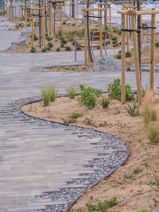 Passeio Marítimo de Comillas / Hector Navarro + ARKHITEKTON - Fotografia de Exterior