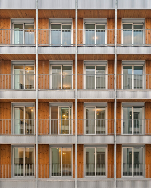 4 Social Housing Buildings in Valdecorvos, Pontevedra / Díaz y Díaz Arquitectos - Interior Photography, Balcony