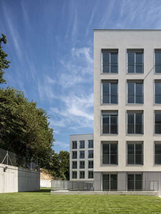4 Social Housing Buildings in Valdecorvos, Pontevedra / Díaz y Díaz Arquitectos - Exterior Photography