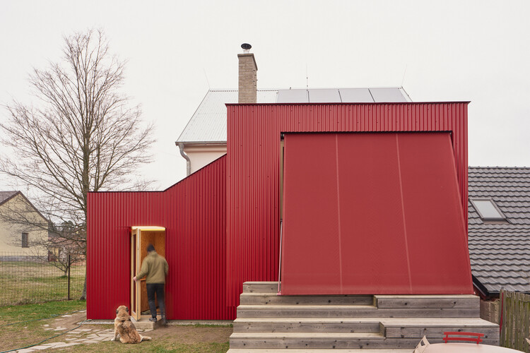 House With a Red Addition / Facha architekti - Interior Photography, Extension