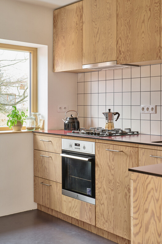 House With a Red Addition / Facha architekti House With a Red Addition / Facha architekti - Interior Photography, Kitchen, Wood, Countertop
