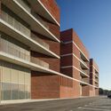BIOKIT Laboratories / Pinearq + Bonell i Gil Arquitectes - Laboratory