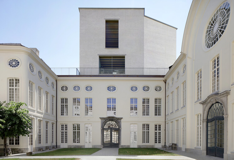 Housing as a Human Right and an Exhibition Reassessing Le Corbusier: This Week's Review - Image 3 of 13