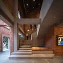 Reforma Comercial em Yanqing Li / Mix Architecture - Interiores