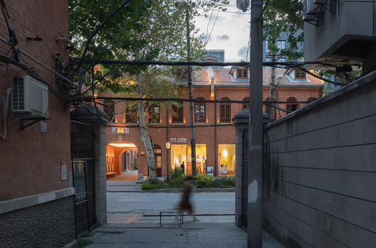 Yanqing Li Commercial Renovation / Mix Architecture - Exterior Photography, Concrete
