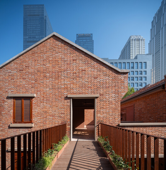 Yanqing Li Commercial Renovation / Mix Architecture - Exterior Photography, Brick