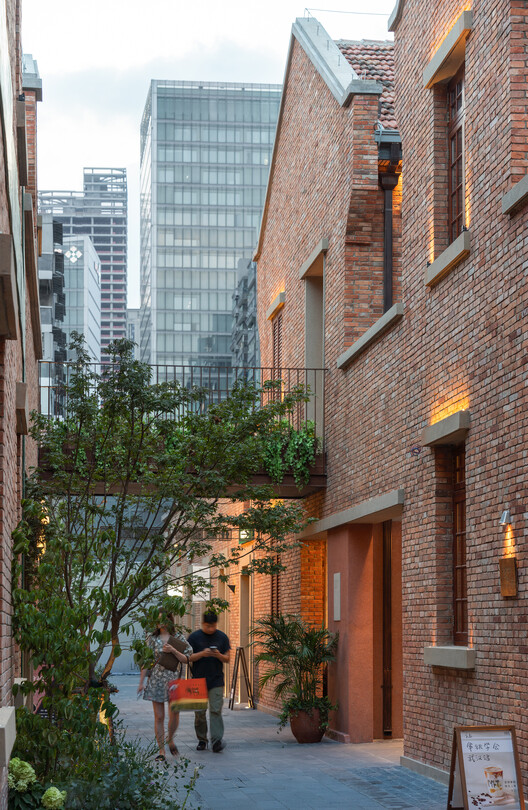 Yanqing Li Commercial Renovation / Mix Architecture - Exterior Photography, Brick