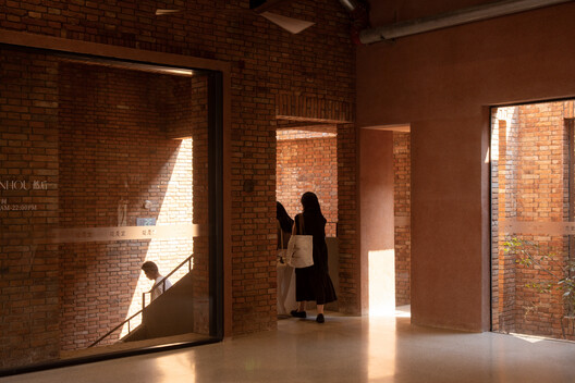 Yanqing Li Commercial Renovation / Mix Architecture - Interior Photography, Brick